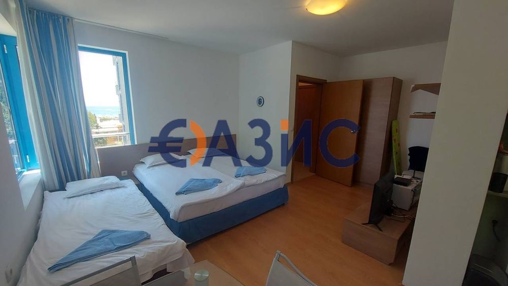 Продава се Едностаен апартамент в к.к. Слънчев бряг - 40 кв.м за 1300 €/кв.м - Снимка #3