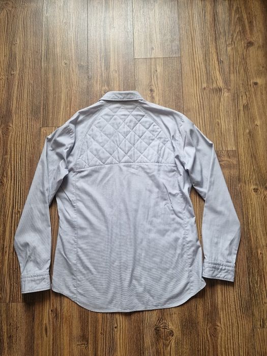 Страхотна мъжка риза HUGO BOSS размер L 
носи като връхна дреха, в п