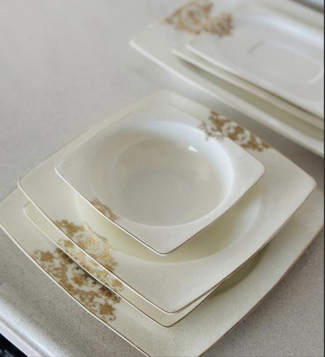 Set complet de porțelan Schafer Bone Porcelain – alb cu detalii aurii
