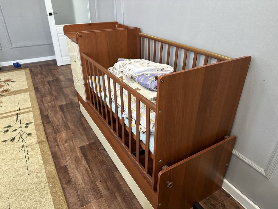 продается детская кровать