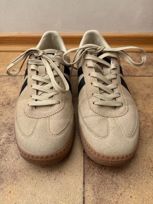 Нови обувки за момче!