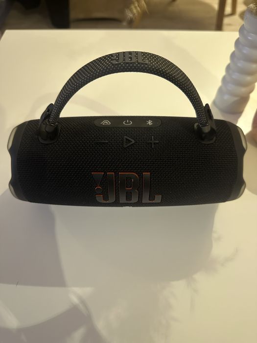 JBL Charge 6 като нова