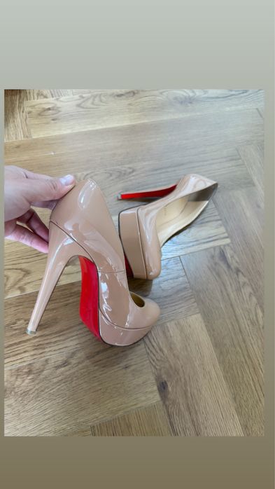 Продам оригинал туфли