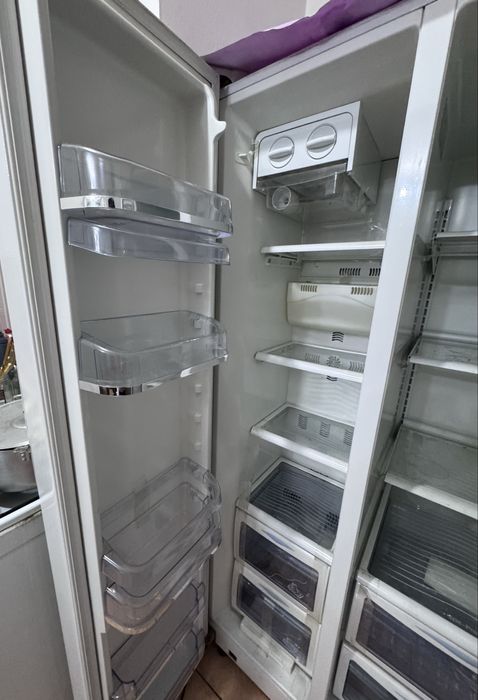 Продам холодильник LG