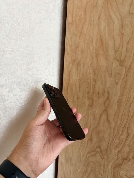 iPhone 15 Pro 128Gb - В отличном состоянии