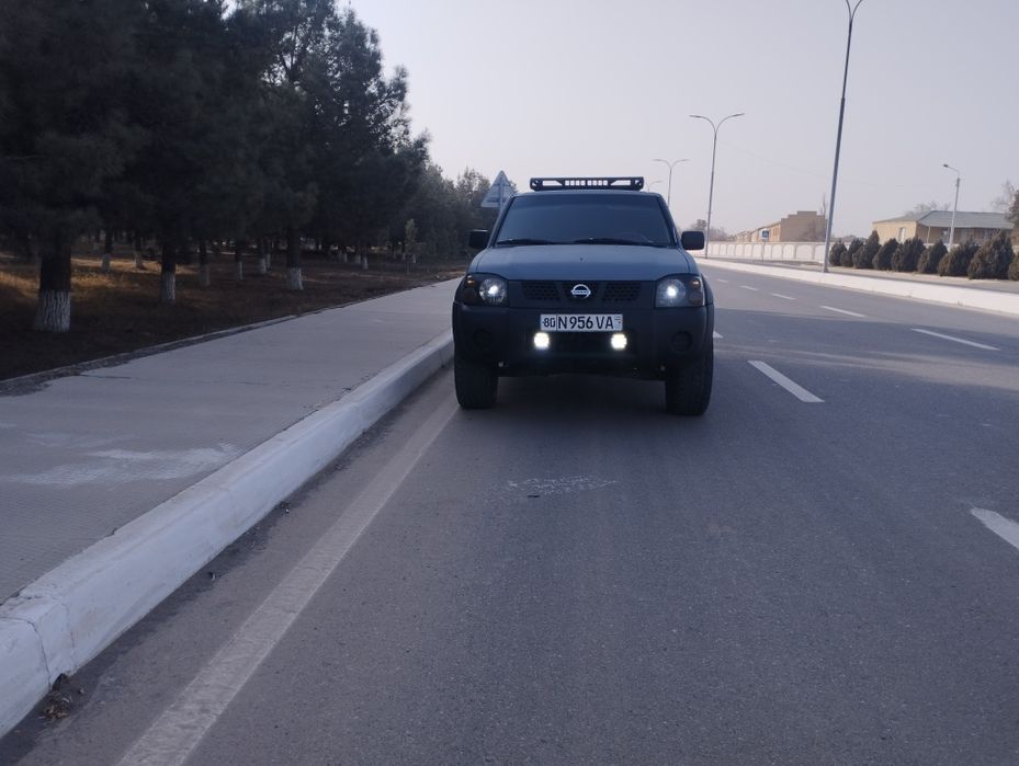 Nissan puckap OFF ROAD