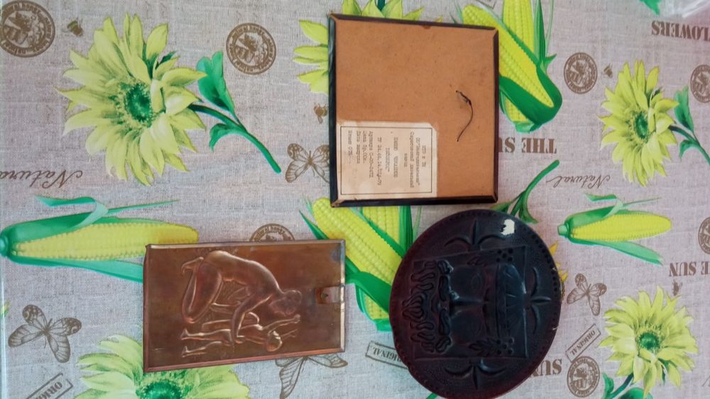 Продам чеканки медные