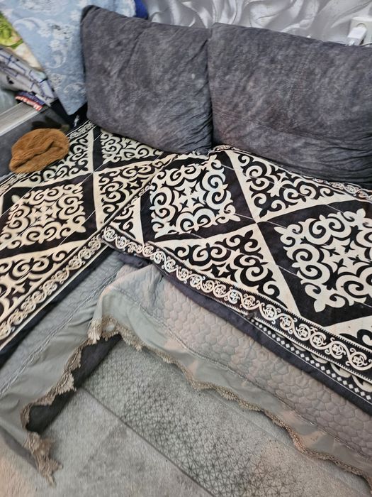 Диван продам срочно