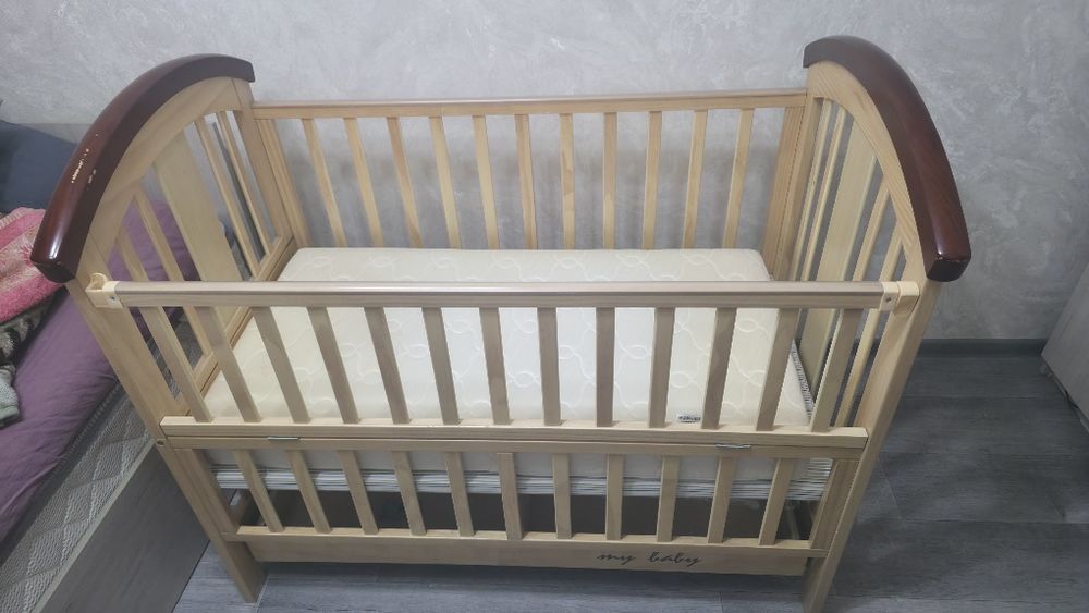 Продаю детскую кроватку