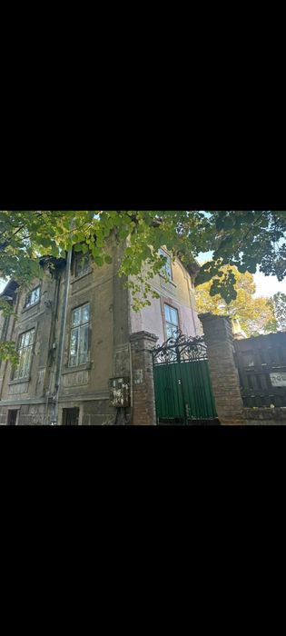 Продавам къща с проект и разрешение за строеж в идеалния център на Варна