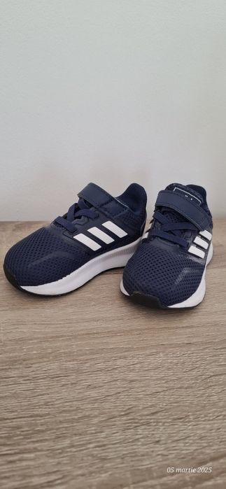 Adidasi copii Adidas
