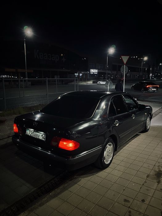 Mercedes-Benz w210 E200