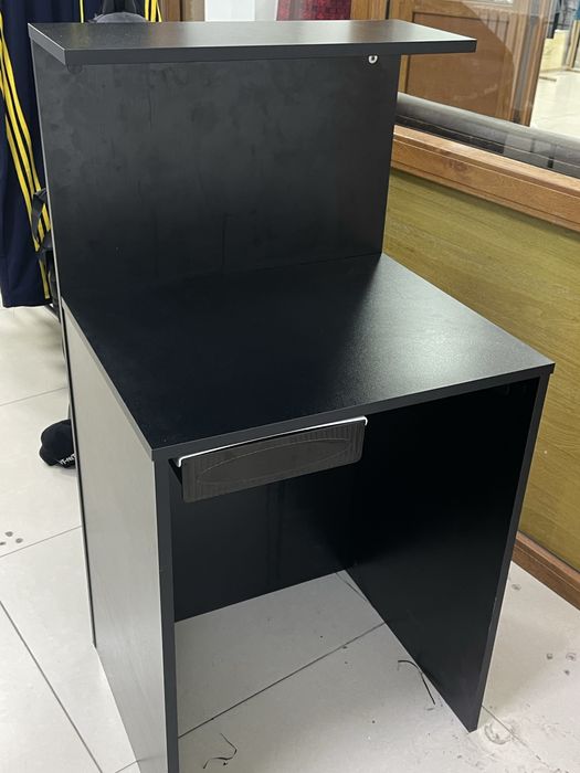 ресепшен черный