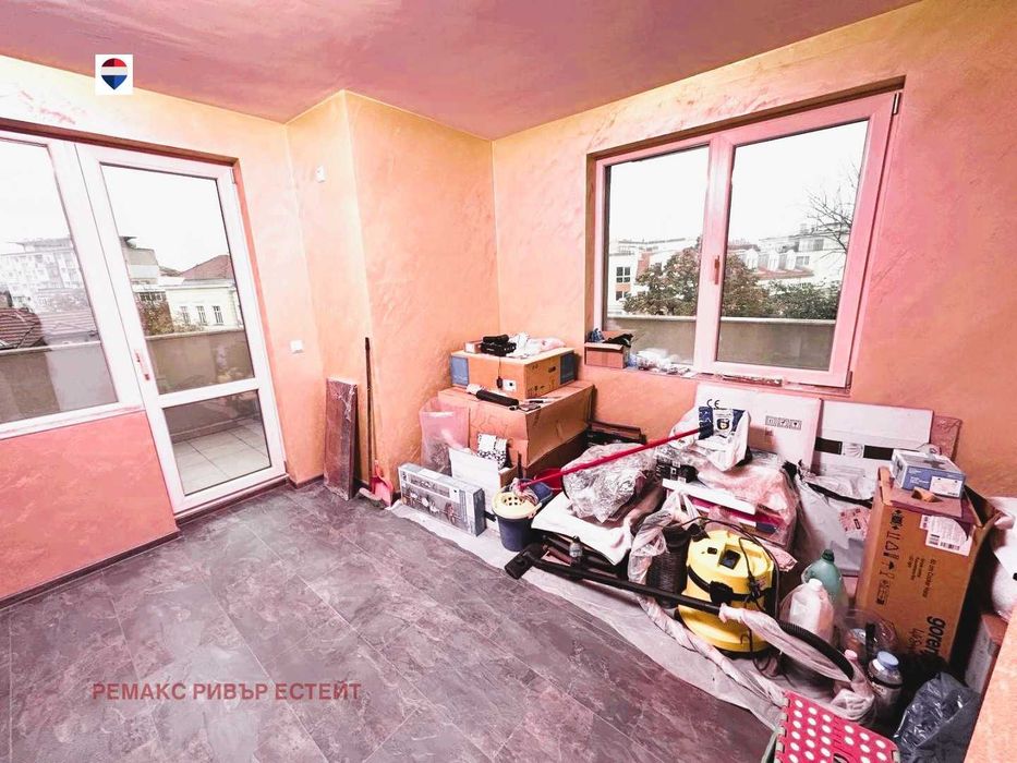 Продава се Двустаен апартамент в Русе, Център - 66 кв.м за 2120 €/кв.м - Снимка #4