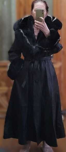 Натуральное кожаное пальто Италия TAVANO новое разм. 44