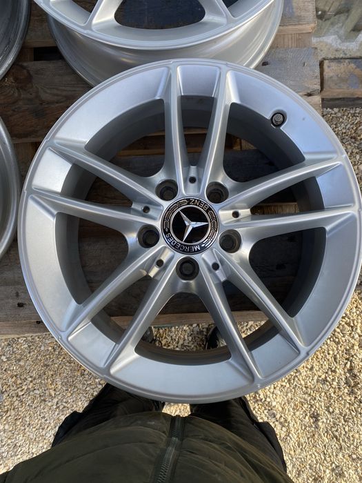 16 цола 5 х 112 мм Мерцедес , A Класа , B , CLA , V , Вито , Виано