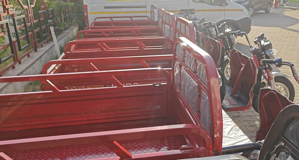 Tricicleta KUBA 3000W CARGO NOU !, Autonomie 70Km  Bena Basculabila
