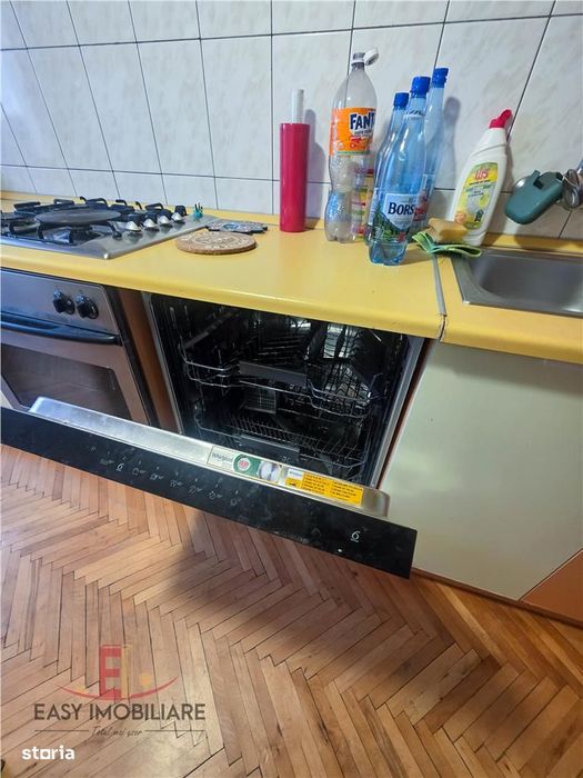 Apartament 4 camere, UMF, 7 Noiembrie, 2 bai, Targu Mures