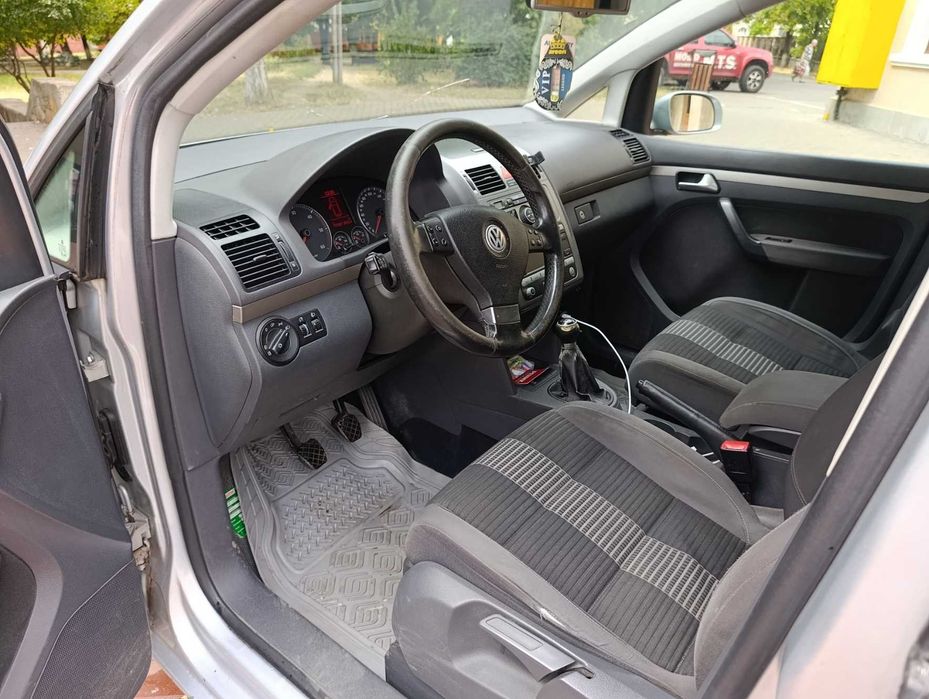 VW Touran Facelift 2.0 TDI (06.2008)