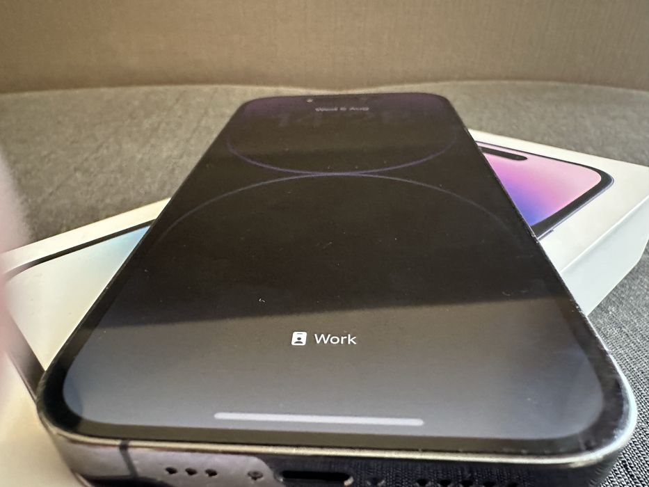 iPhone 14 pro deep purple