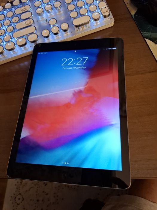 IPad Air 128gb продам