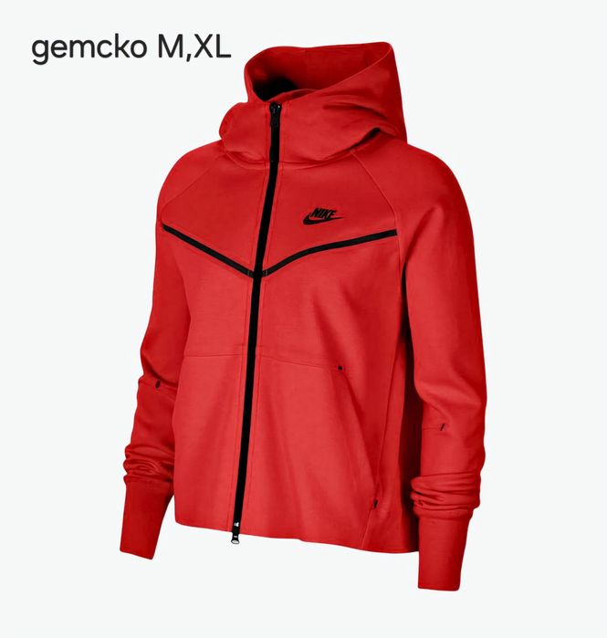 Различни видове дрехи Nike