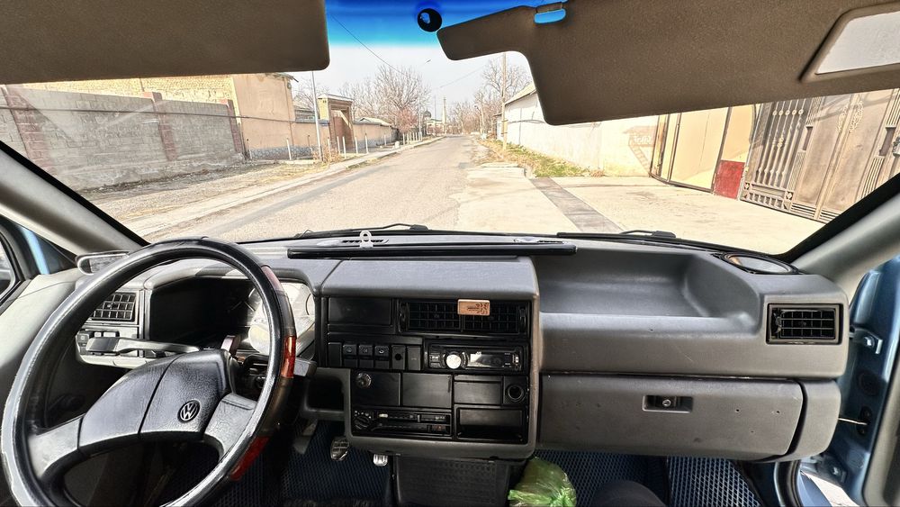 Продается бусик т4