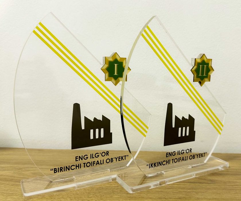 Statuetka | Статуэтка