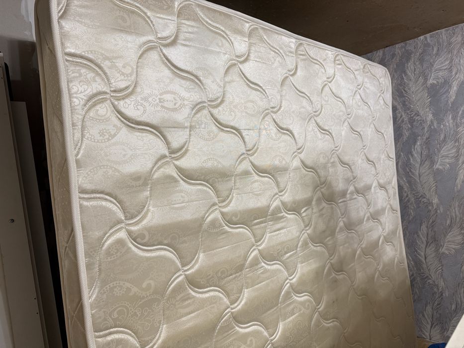 Продам матрас срочно