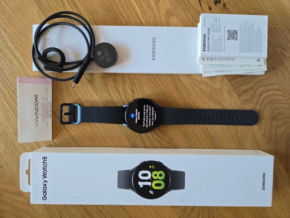 Смарт часовник Samsung GALAXY Watch 5, 44мм LTE. с гаранция