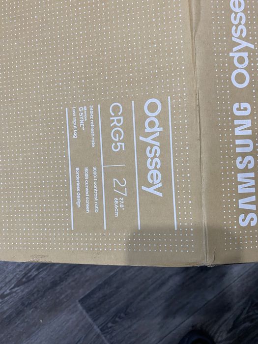 Монитор Samsung 27" 240 Гц, изогнутый (G-Sync)
