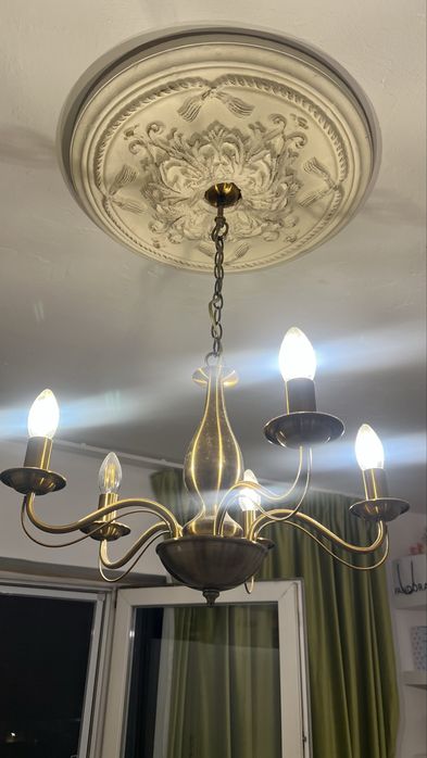 Lustră suspendată 5 brațe, stil clasic – stare foarte bună