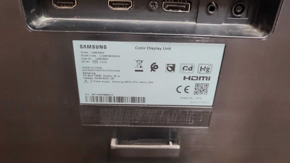 Samsung U28E590D - 28" 4K UHD монитор - HDMI, DisplayPort