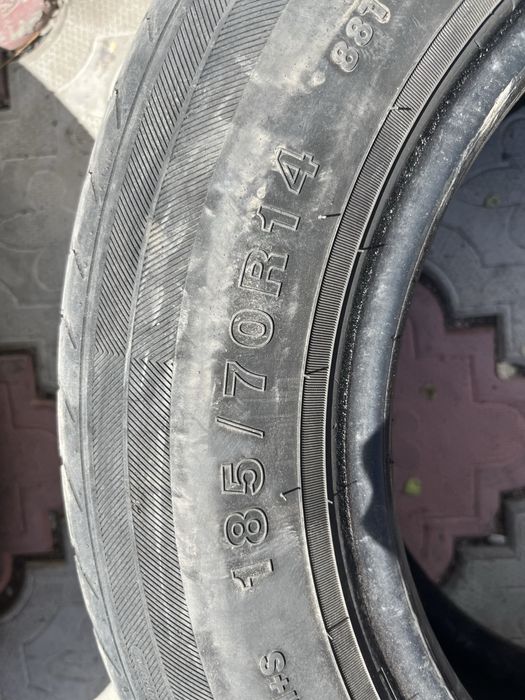 Продаю резину в хорошем состояние