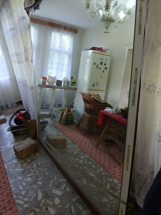 De vanzare oglinda  mare,  cu rama