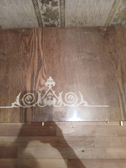 Тумба в прихожую.