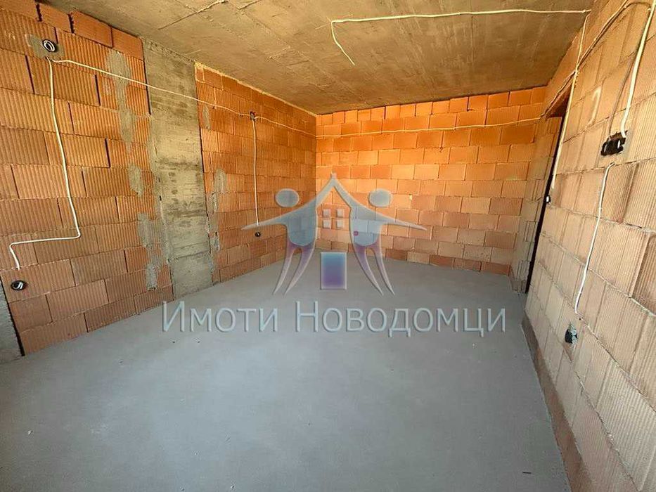 Продава се Двустаен апартамент в Шумен, Пазара - 58 кв.м за 1715 €/кв.м - Снимка #2