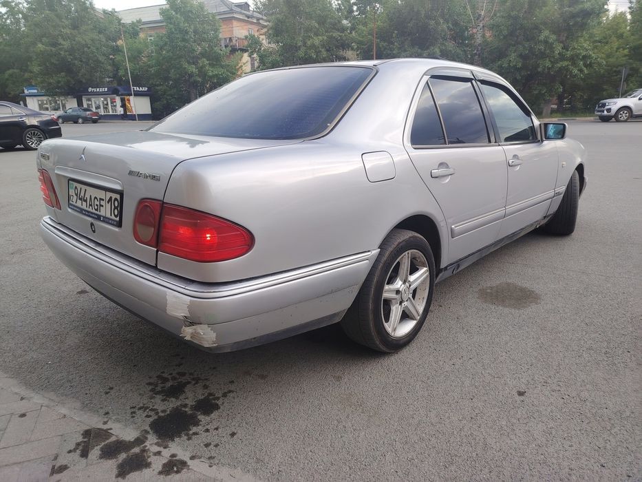 Продам Mercedes W210