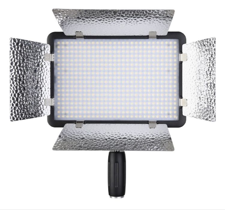 Постоянный свет Godox LED500LRC