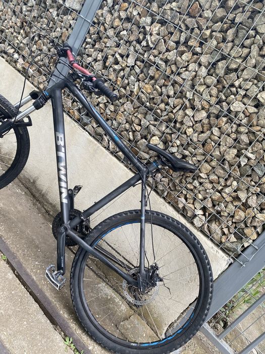 B’TWIN Rockrider 300 MTB – frâne pe disc
