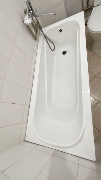 Акриловая ванна 170/70 б/у в хорошем состоянии