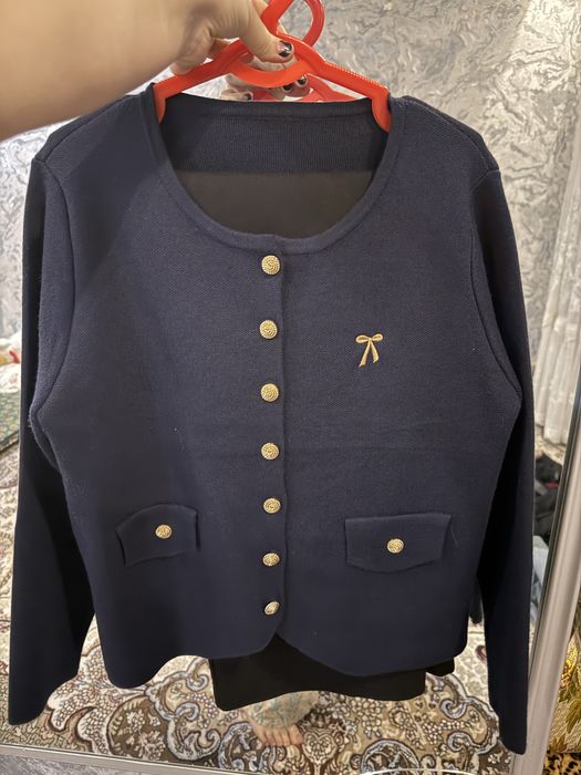 Shunaqa kiyimlar sotiladi