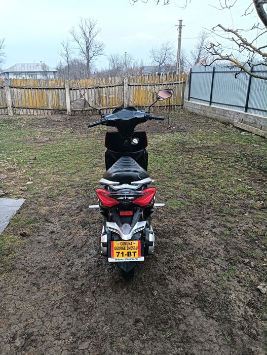 Vand scuter electric marca RDB Storm folosit foarte putin ca nou