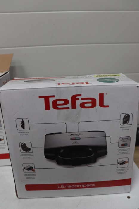 Уред за сандвичи Tefal Ultracompact SM155212, 700W, Незалепващи плочи