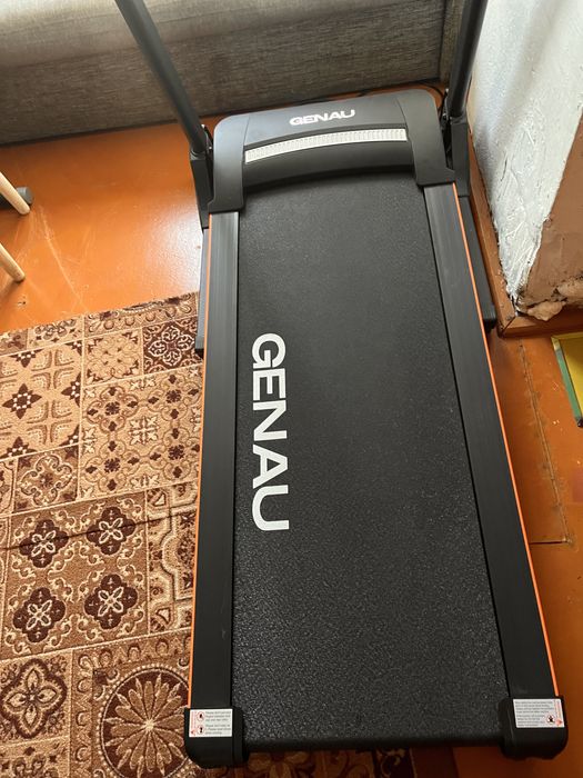 Продам беговую дорожку