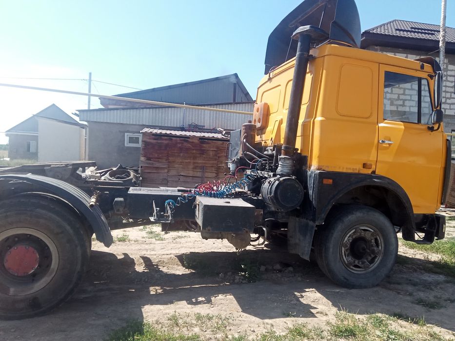 Продам тягач супер Маз 2003г.
