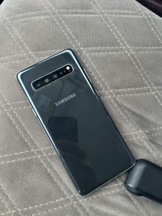 Samsung s10 продам