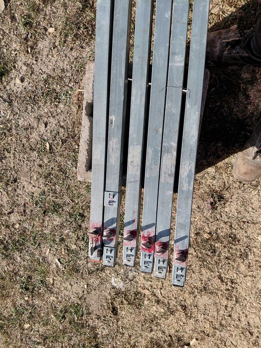 Calandrii,dreptare de ghidaji pentru  zidărie