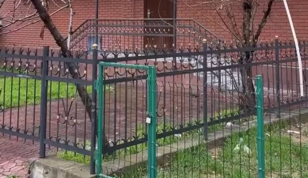 Таййор темир панжара решоткалари 25метр ва труба
Мустаҳкам решетка ва