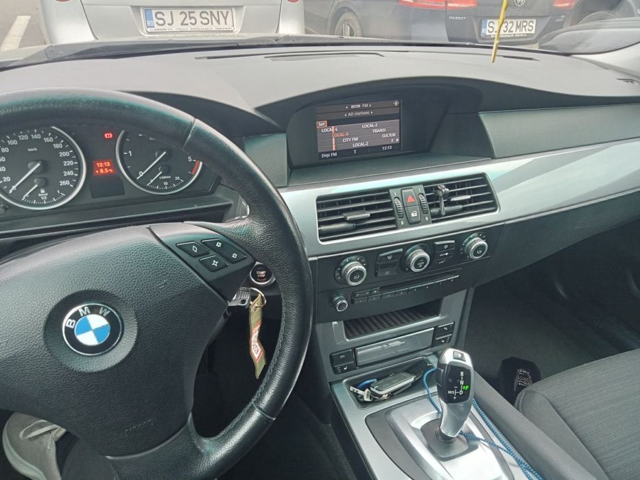 Vand Bmw seria 5 automat ,520 d euro 5 2009